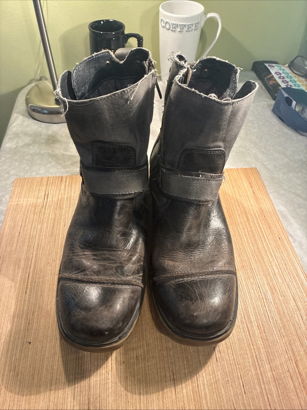 Bed-Stu Men's Black Distressed Leather Ankle Boots - Rugged Strap Design Sz 10